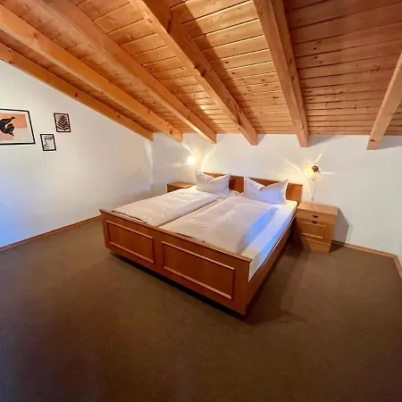 Waldhaus 46, 48, 49 Im Waldferiendorf
